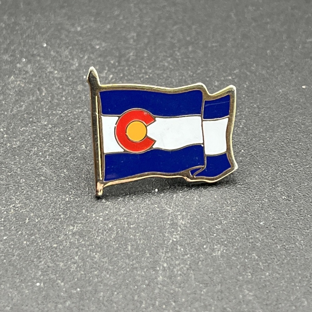 Colorado State Flag Waving Lapel Hat Pin